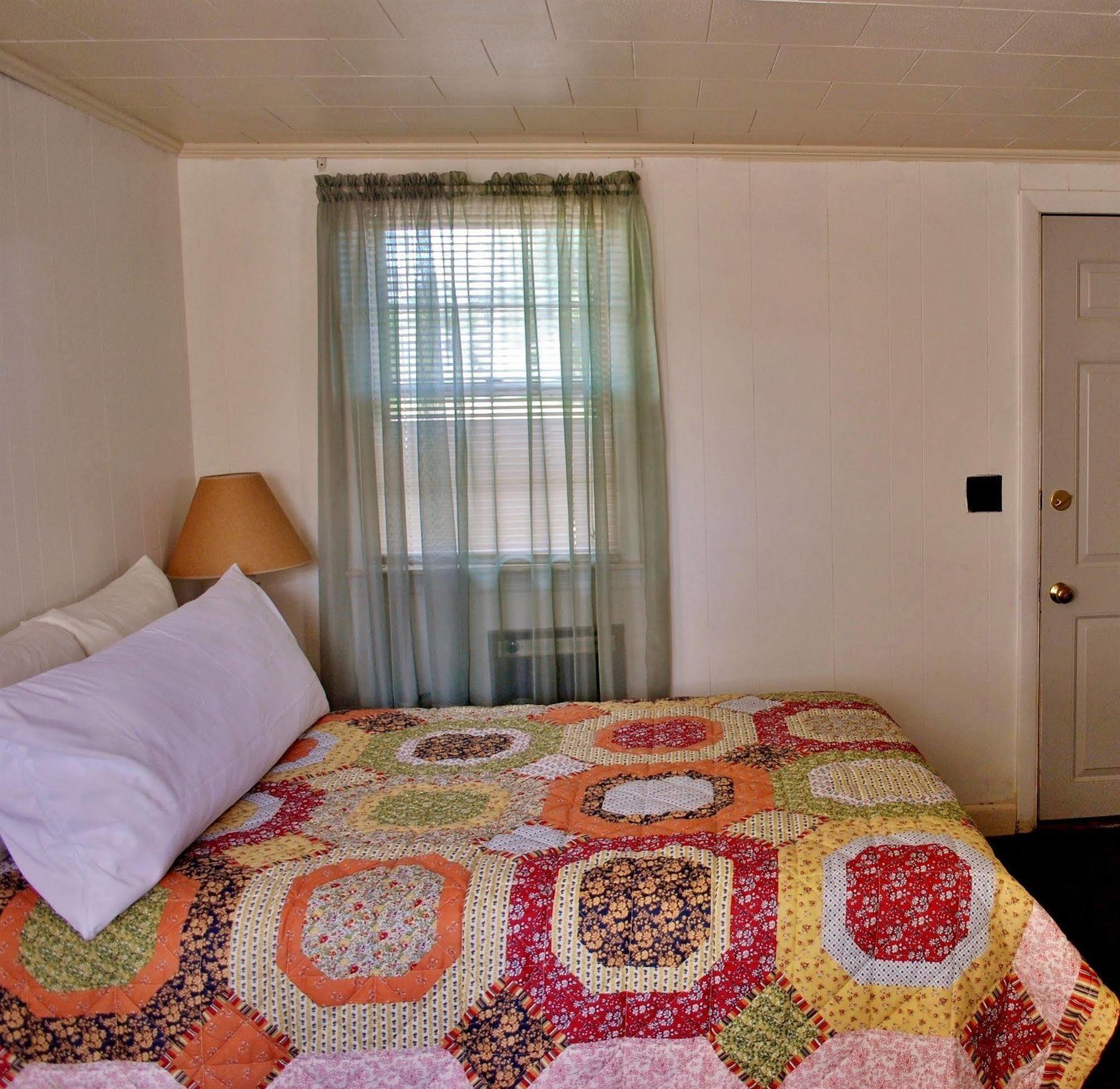 White Anchor Inn Boothbay Экстерьер фото
